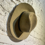 JANESSA LEONE MOSS HAT