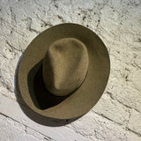 JANESSA LEONE MOSS HAT