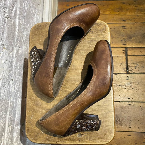 DRIES VAN NOTEN BROWN LEATHER COURT SHOES