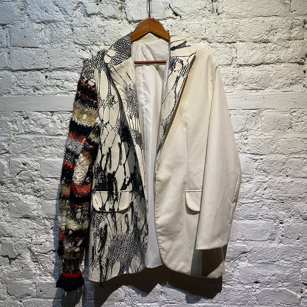 RAFAELA PESTRITU BLAZER WITH KNITTED SLEEVE