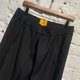 AIREI BLACK MIDI PLEATED SKIRT