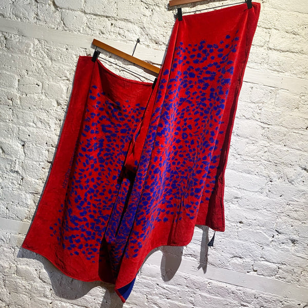 ALEXANDER MCQUEEN RED/BLUE LEOPARD BEACH TOWEL
