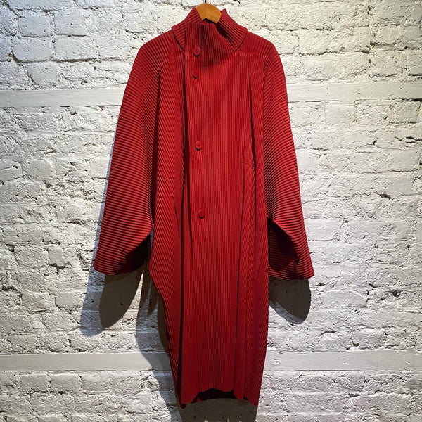 ISSEY MIYAKE HOMME PLISSE RED OVERCOAT