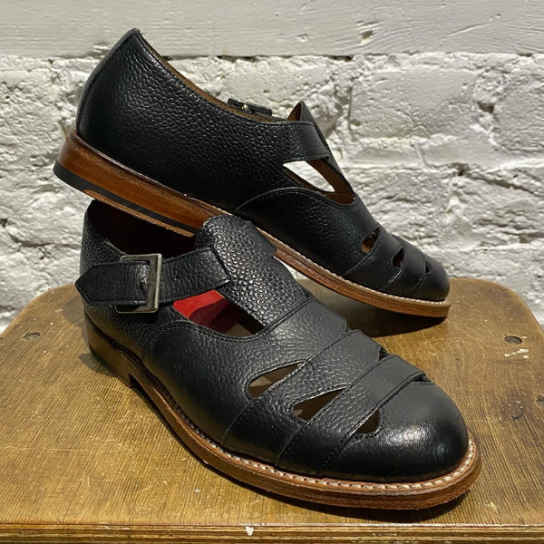 GRENSON BLACK TEXTURED LEATHER CUT OUT SHOES