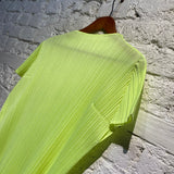 ISSEY MIYAKE PLEATS PLEASE
NEON YELLOW TOP