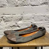 LANVIN GREY/BROWN LEATHER FLAT PUMPS