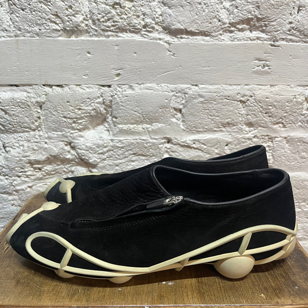 AT.KOLLEKTIVE X KIKO KOSTADINOV
BLACK/CREAM TRAINERS