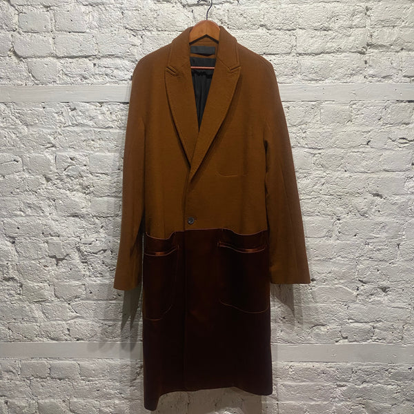 HAIDER ACKERMAN
BROWN OVERCOAT