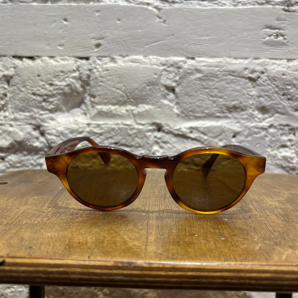 KENZO	TORTOISE SHELL "MADRID" SUNGLASSES