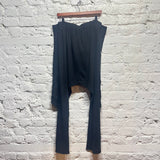 ISSEY MIYAKE
BLACK TROUSERS WITH DETAILS ON SIDES
SIZE 2