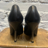 ALEXANDER MCQUEEN 
BLACK STUDDED COURTS