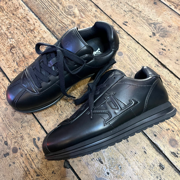LOUIS VUITTON BLACK TRAINERS