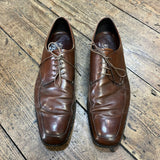 PRADA
BROWN LEATHER LACE UP SHOES