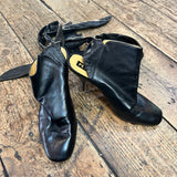 PETAR PETROV
BLACK LEATHER HEELS