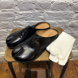 MAISON NAKAMOTO	BLACK LEATHER TABI MULES