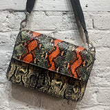 ALEXANDER MCQUEEN
MCQ
SNAKESKIN SHOULDER BAG
