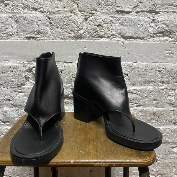 MIU MIU BLACK ANKLE BOOT SANDALS