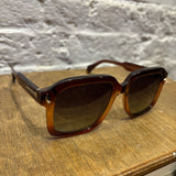 VIVIENNE WESTWOOD	HORN SUNGLASSES