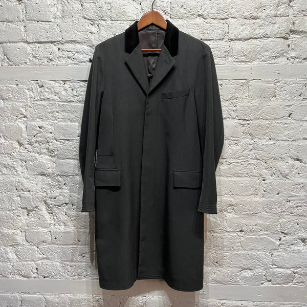 ALEXANDER MCQUEEN 
SLATE GREY FROCK COAT