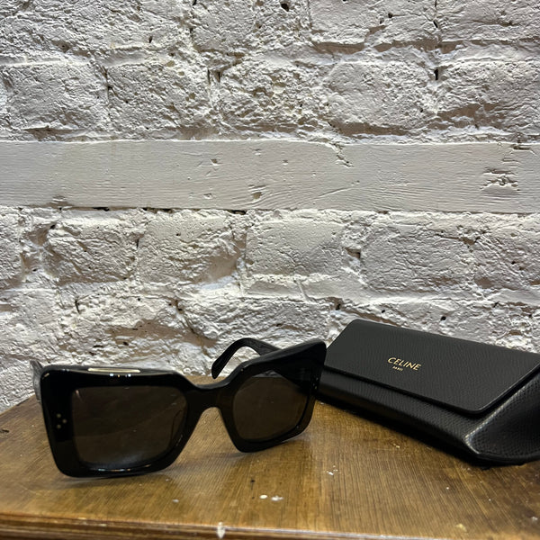 CELINE
BLACK SUNGLASSES