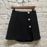 SALUT BEAUTÉ
BLACK SKIRT SUIT