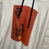 UNTITLED
MATTHEW MILLER WHITE HOODIE