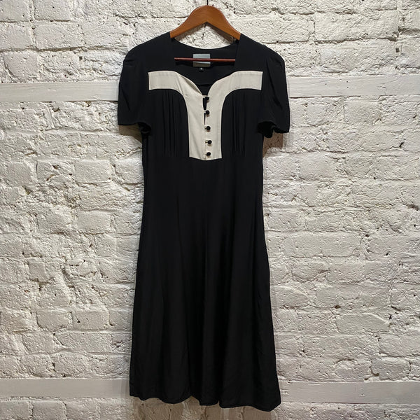 ELAINE BERNSTEIN
BLACK/WHITE DRESS