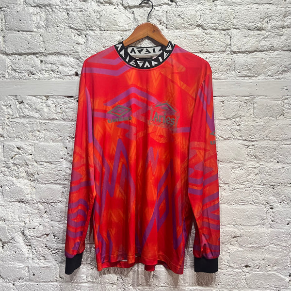 ARIES X UMBRO
RED FOOTBALL TOP L/S