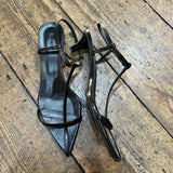 JIL SANDER
BLACK STRAPPY KITTEN HEELS