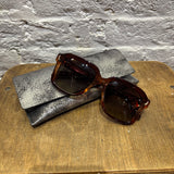VIVIENNE WESTWOOD	HORN SUNGLASSES