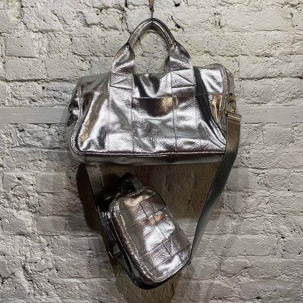 MARC BY MARC JACOBS SILVER CRINKLE LEATHER BAGS SET