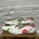 YUHAN WANG
WHITE FLORAL FLATS