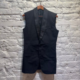ALEXANDER MCQUEEN	BLACK SLEEVELESS DJ