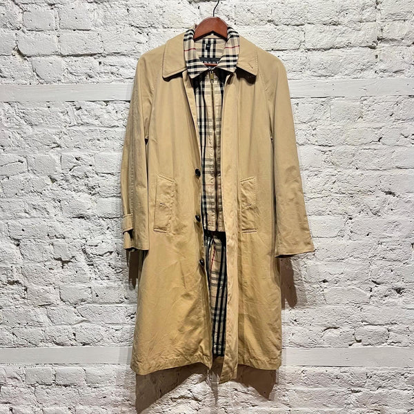 BURBERRY
GOSHA RUBCHINSKIY
CREAM TRENCHCOAT