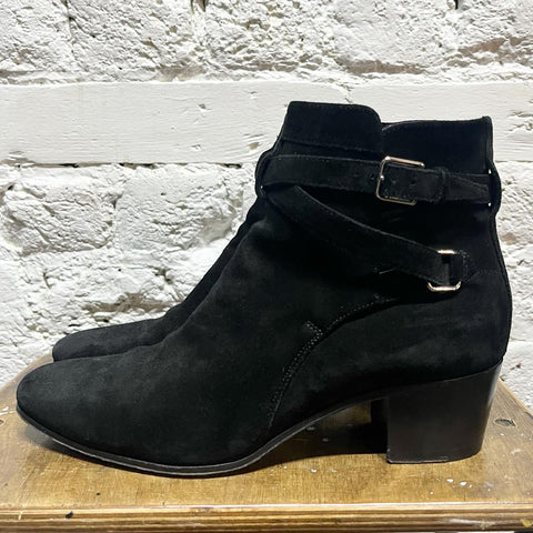 YVES SAINT LAURENT