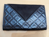 RODEBJER
BLACK QUILTED CLUTCH