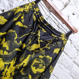 ALEXANDER MCQUEEN 
MCQ YELLOW/BLACK 3/4 TROUSERS