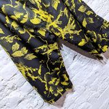 ALEXANDER MCQUEEN 
MCQ YELLOW/BLACK 3/4 TROUSERS