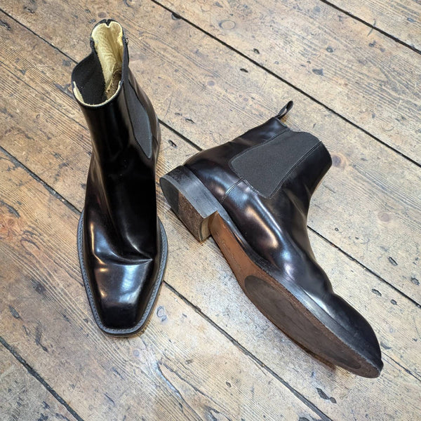 PAUL SMITH 
BLACK CHELSEA BOOTS