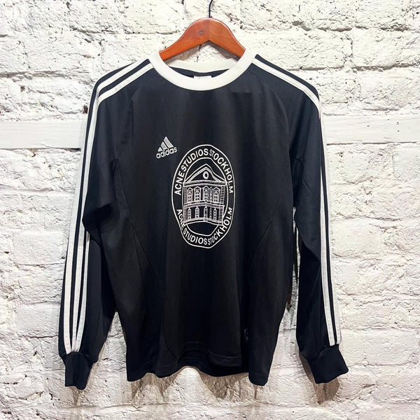ACNE STUDIOS X ADIDAS
BLACK FOOTBALL TOP