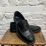 VINNY’S
BLACK LEATHER LOAFERS