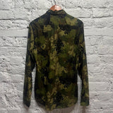 ALEXANDER MCQUEEN
MCQ
FLORAL CAMO PRINT SHIRT