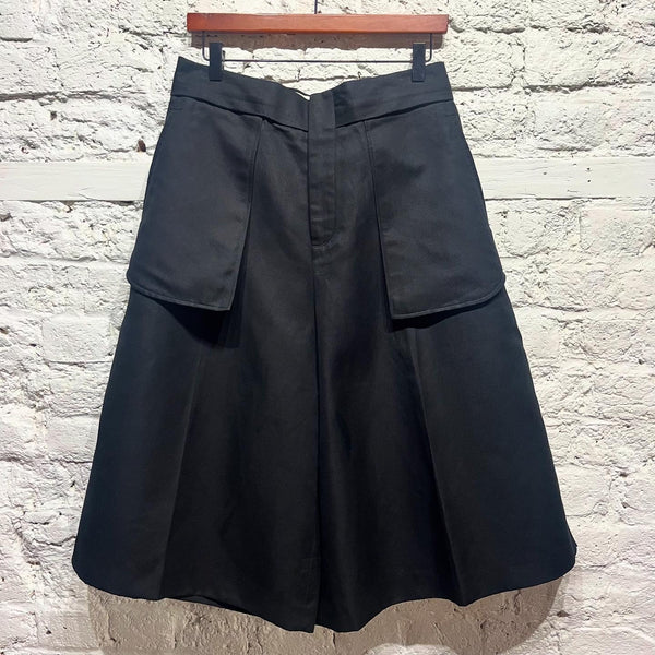 ALEXANDER MCQUEEN
MCQ BLACK WIDE LEG SHORTS