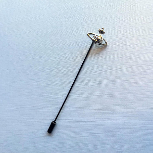 VIVIENNE WESTWOOD
ORB TIE PIN
SILVER/GUNMETAL