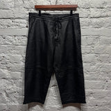 ALEXANDER MCQUEEN
MCQ
BLACK LEATHER 3/4 TROUSERS