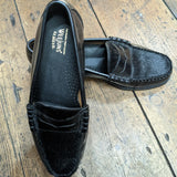 WEEJUNS
BLACK LOAFERS