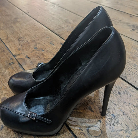 NINA RICCI